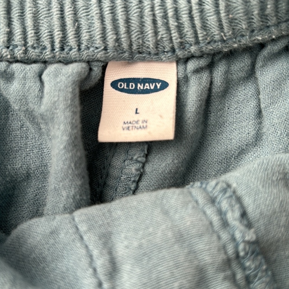 Old Navy Short - Picture 2 of 2
